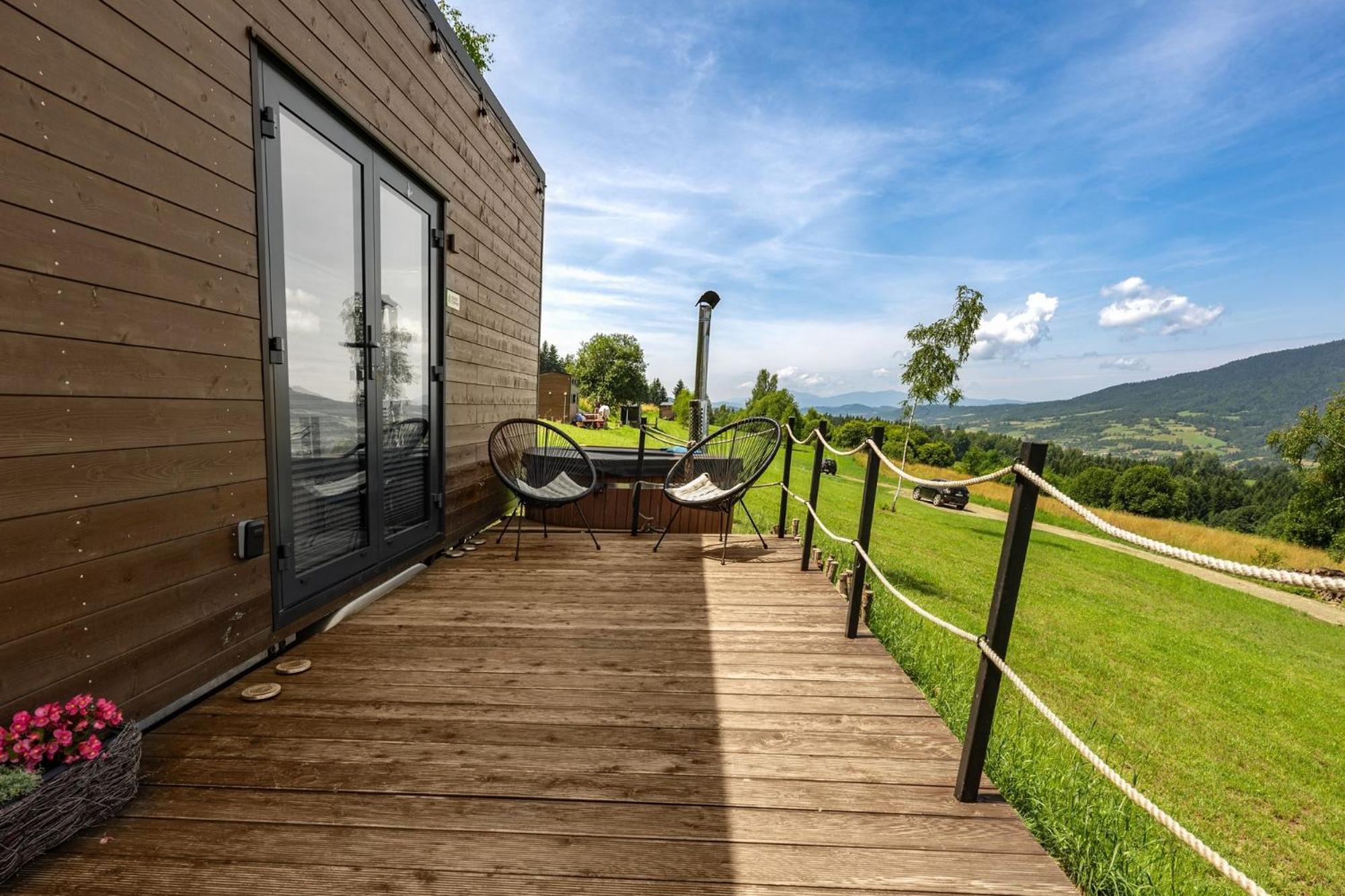 Aurora Green Hill Podobin Exterior photo