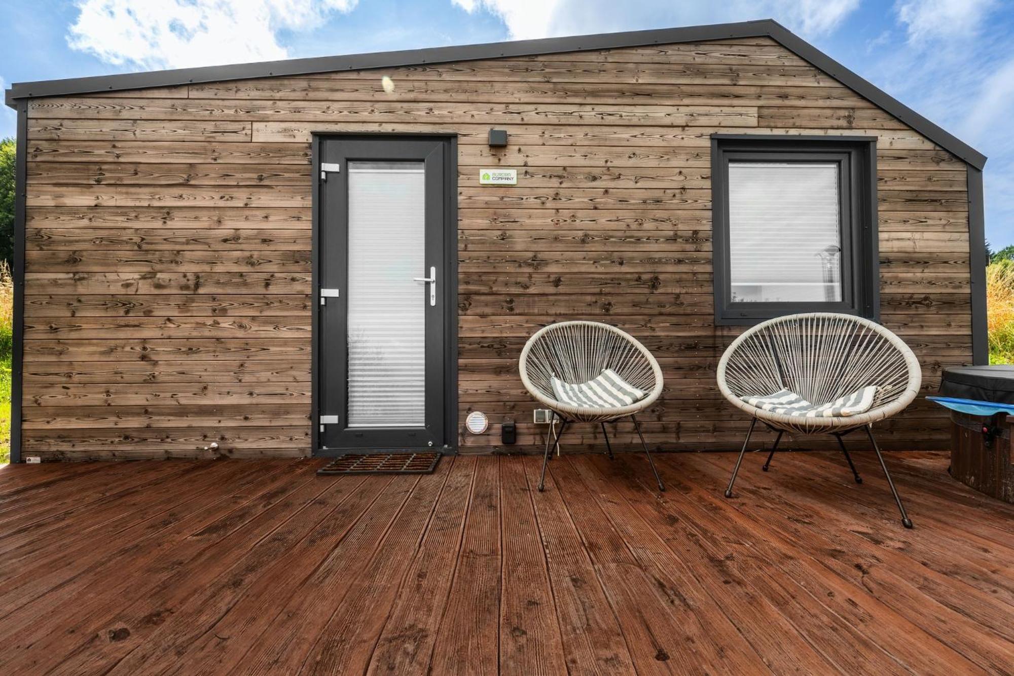 Aurora Green Hill Podobin Exterior photo