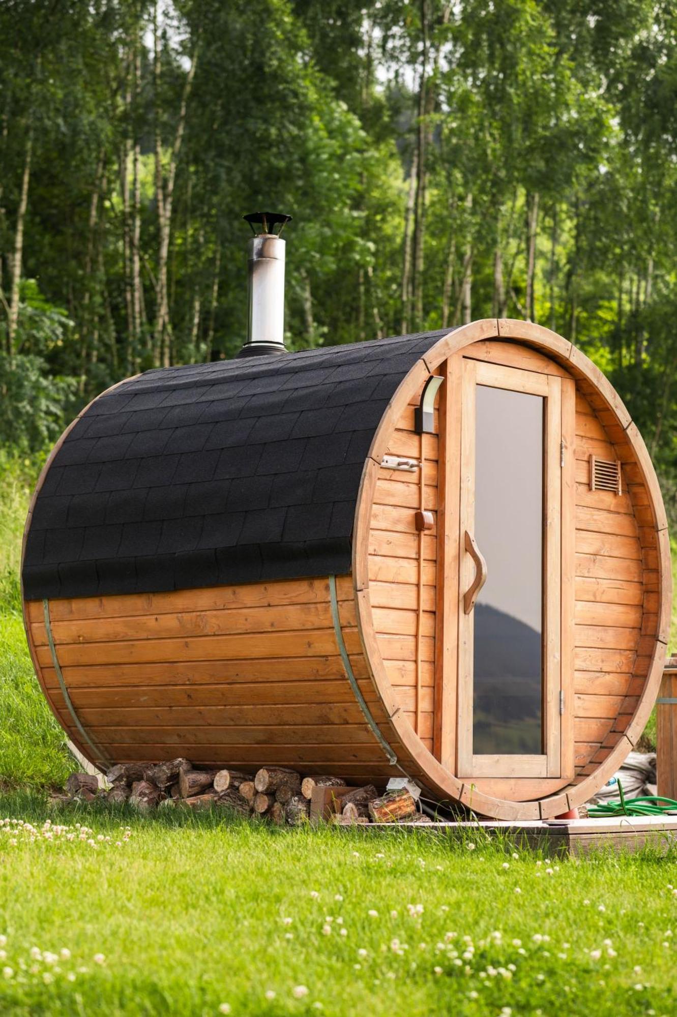 Aurora Green Hill Podobin Exterior photo